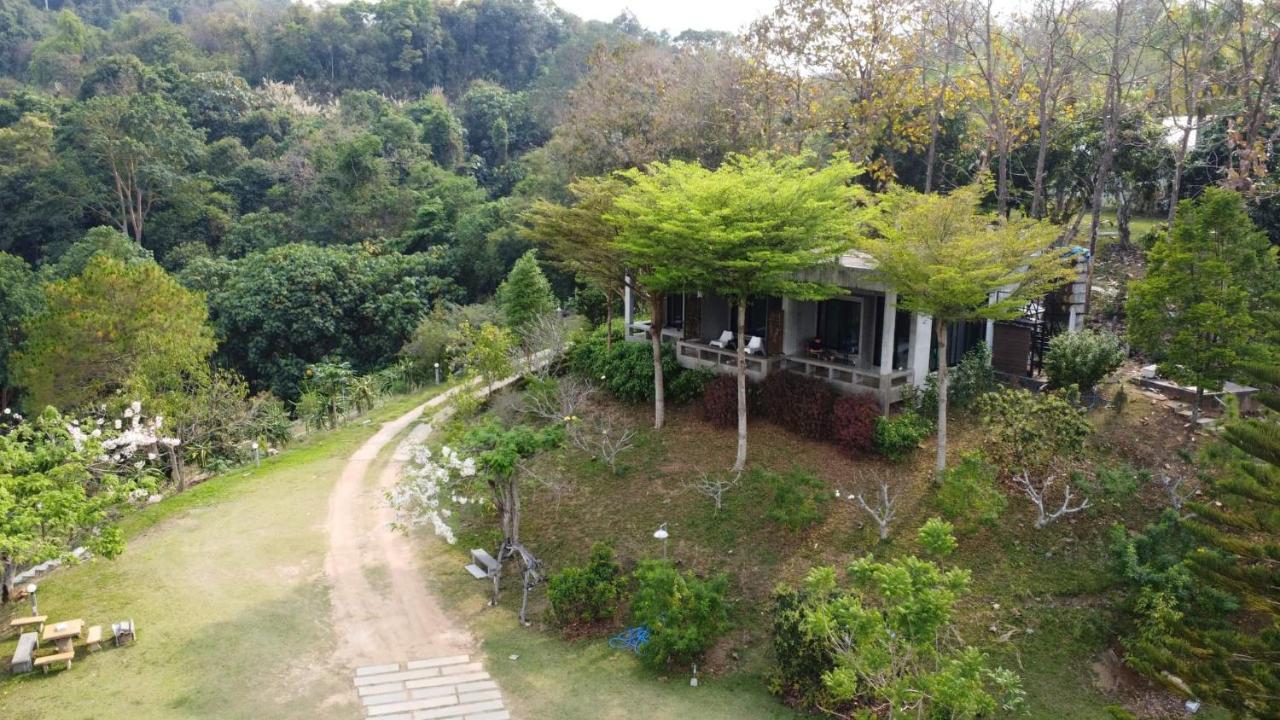 Апартаменты Baan Suan Plearndara Ванг-Нам-Кьяо Экстерьер фото